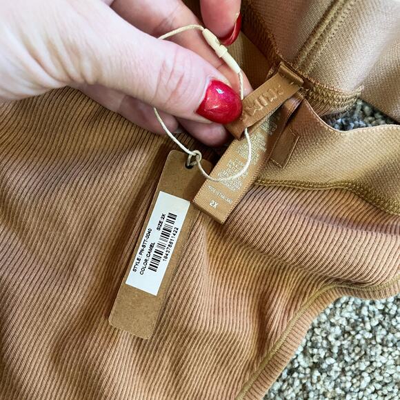 NWT Skims ribbed high-rise stretch-cotton thong Camel Size 2X - Picture 5 of 6